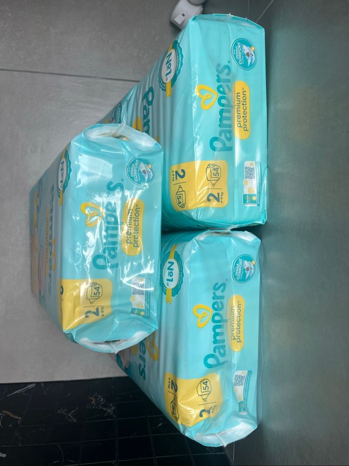 Couches Pampers T2 - photo numéro 2