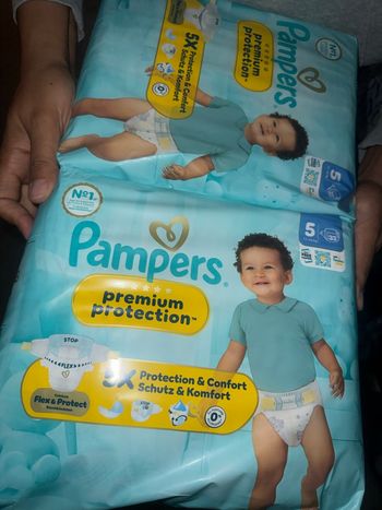 2 pampers premuim 5