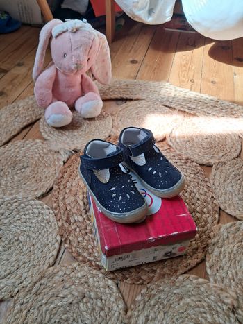 Chaussure bébé ( Salomé )