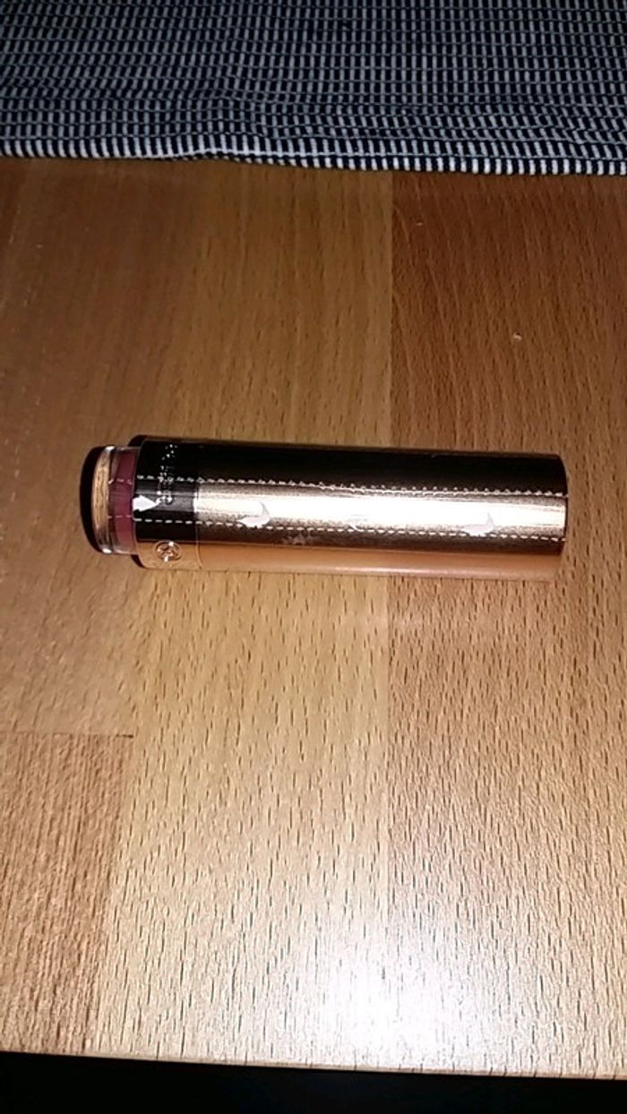 Rouge à lèvres mat - photo numéro 3