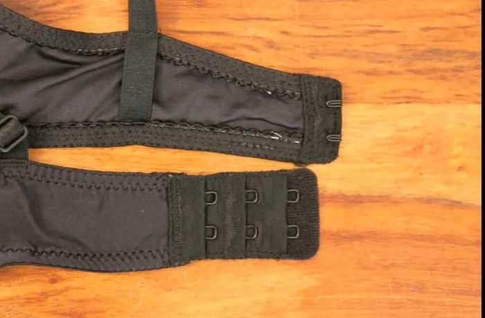 Soutien Gorge noir/blanc - Ici et maintenant - 95C - photo numéro 6