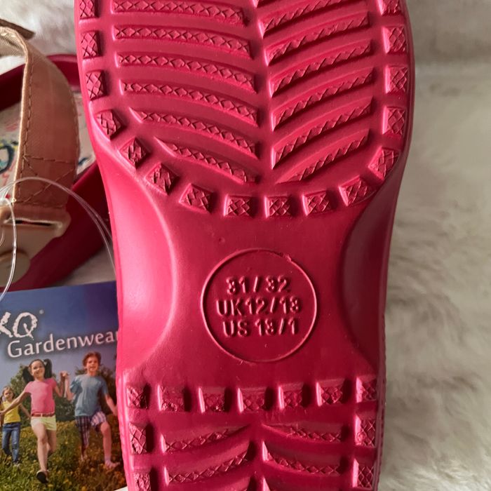 Sandales, sabots roses framboises 31/32 - photo numéro 6