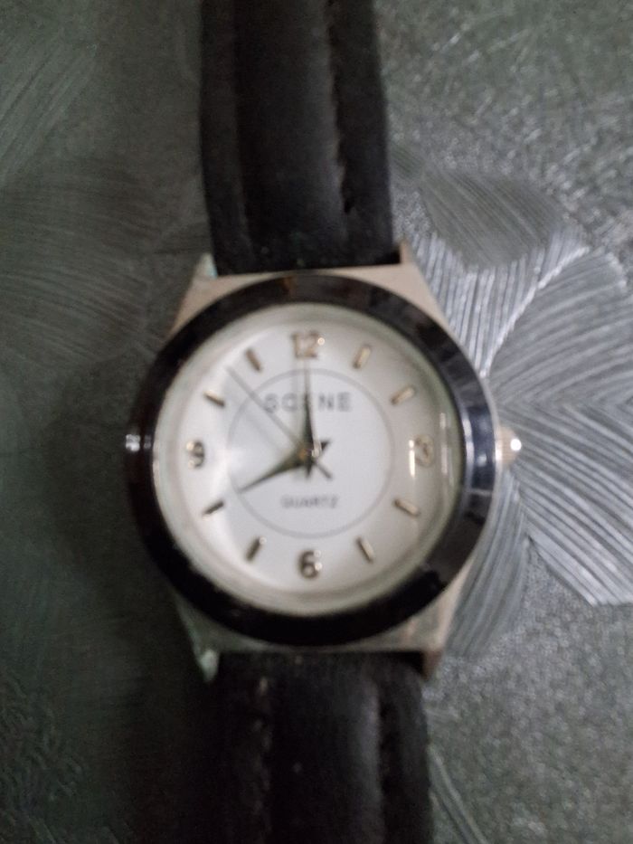 Montre Quartz - photo numéro 2