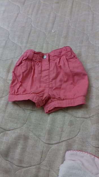 Short 9 mois