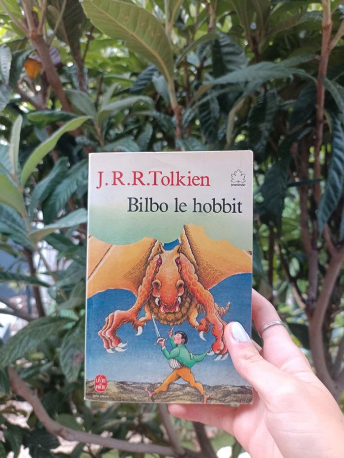 Livre Bilbo le Hobbit de J.R.R.Tolkien. - photo numéro 2