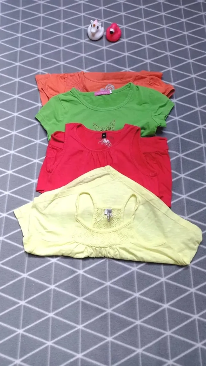 🦄 lot 4 hauts, 6 ans