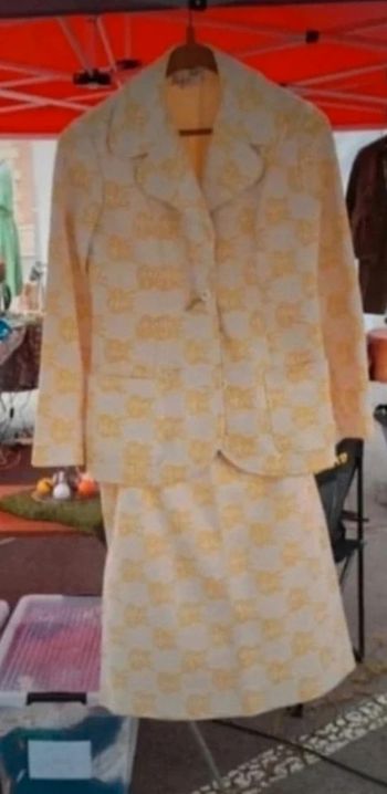 Tailleur femme jupe +veste T36 vintage ou pour déguisement