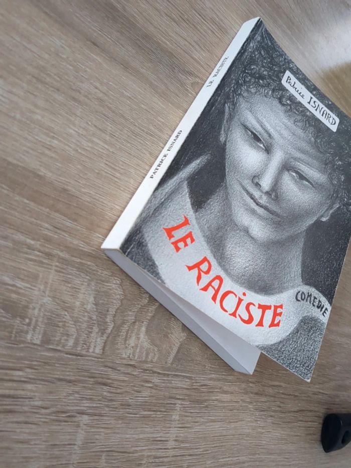 Le raciste - livre - théâtre - photo numéro 4
