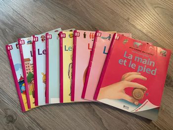 Lot de 8 livres le corps