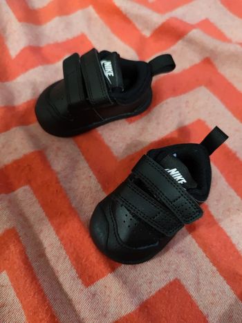 Baskets Nike Pico 5 noire T.17