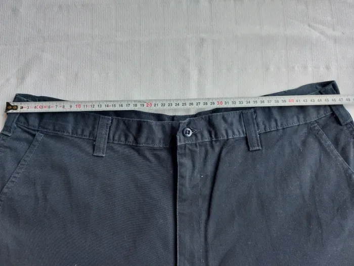 Short cargo / Bermuda Dickies W36 Taille 46 - photo numéro 2