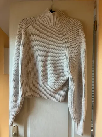 pull hm col montant crème