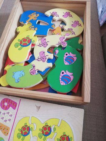 Puzzle en bois avec boîte de rangement
