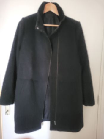 MANTEAU CAMAIEU. GRIS FONCE TAILLE 42