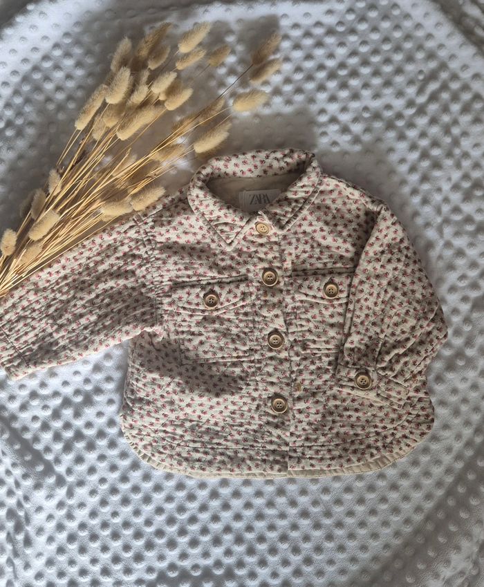 Veste fleurie mi-saison zara 18-24 mois