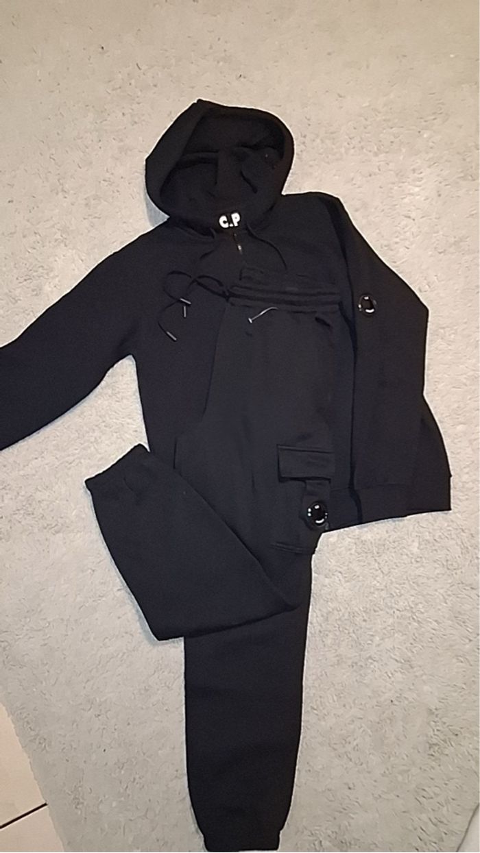 Survêtement - photo numéro 2