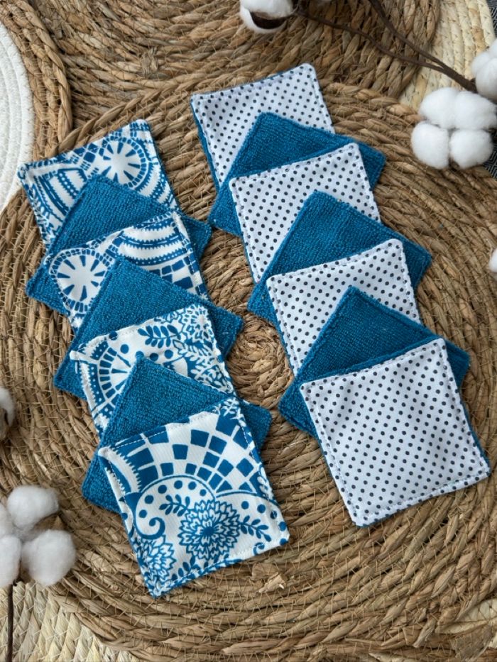 Lingettes lavables en éponge micro fibre lot de 14 Taille 9x9 cm lavable à 30° Création Fait main Ateliersdisa - photo numéro 3