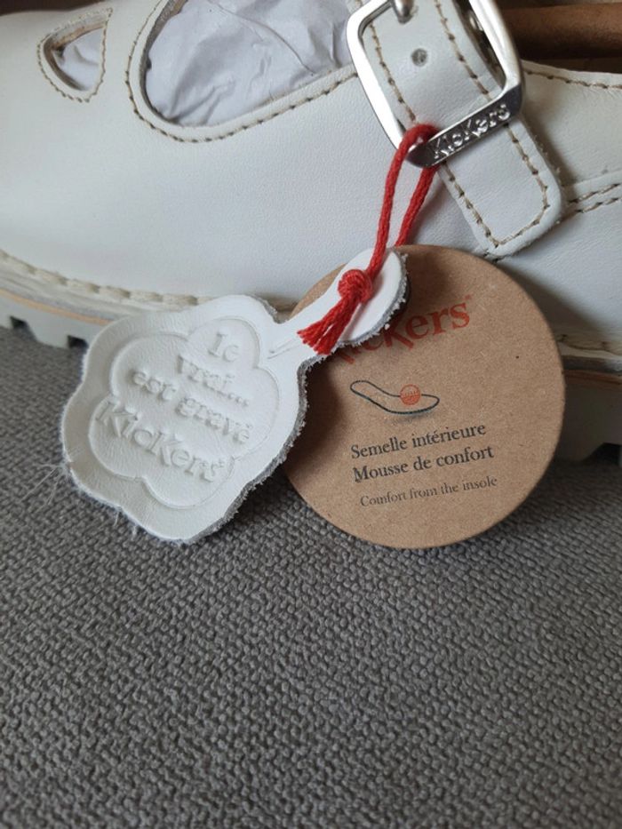 Babies salomés ballerines mary jane en cuir Kickers pointure 26 neuf avec étiquettes - photo numéro 7