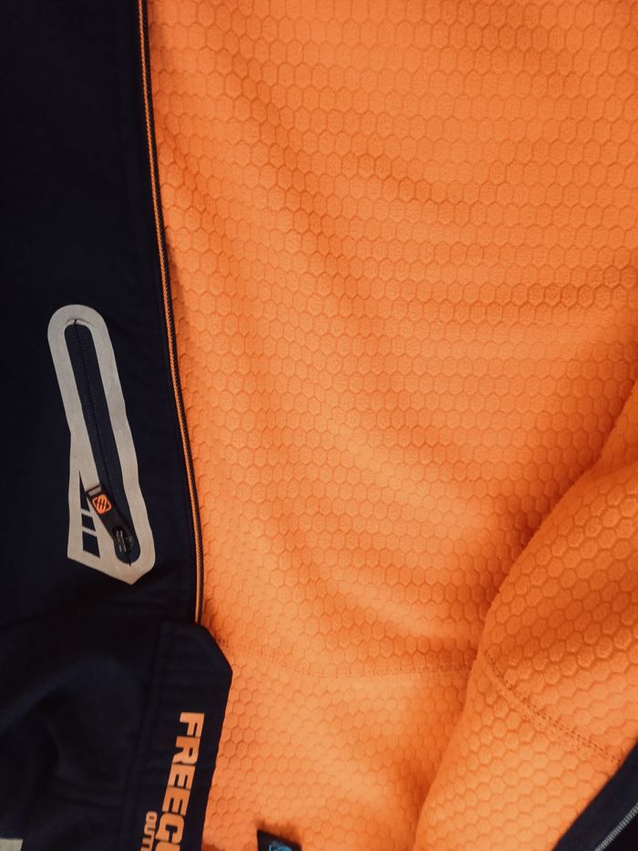 veste à capuche en très bon état freegun - photo numéro 7