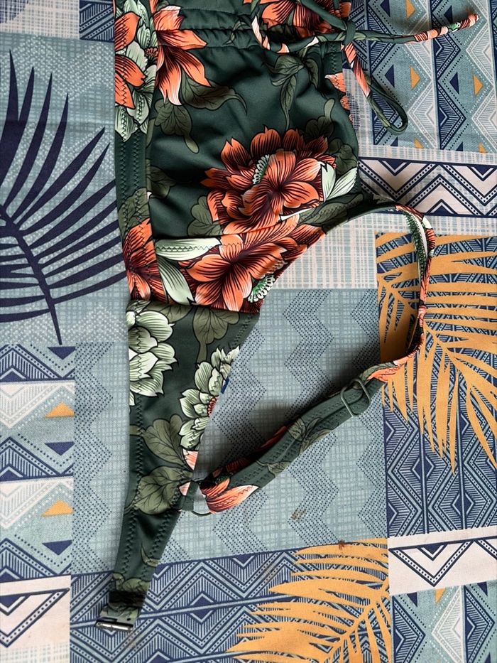 haut de maillot - photo numéro 2