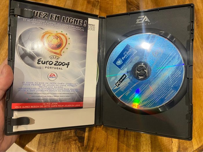 Euro 2004 uefa pc vintage - photo numéro 2