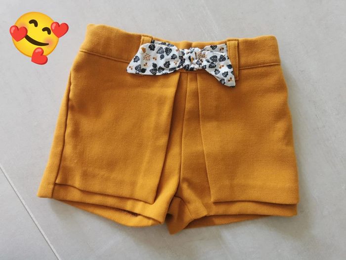 Joli short bébé fille 12 mois neuf