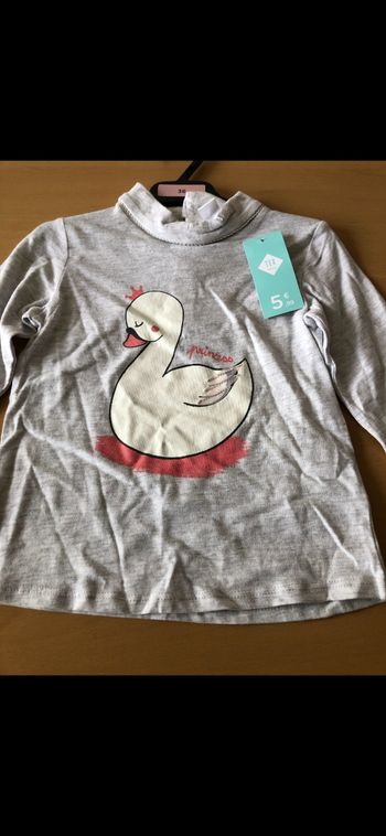 sous pull fille cygne 3 ans