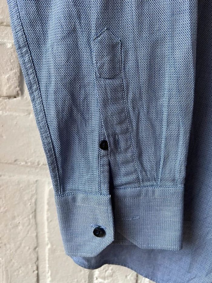 Chemise bleue - photo numéro 3