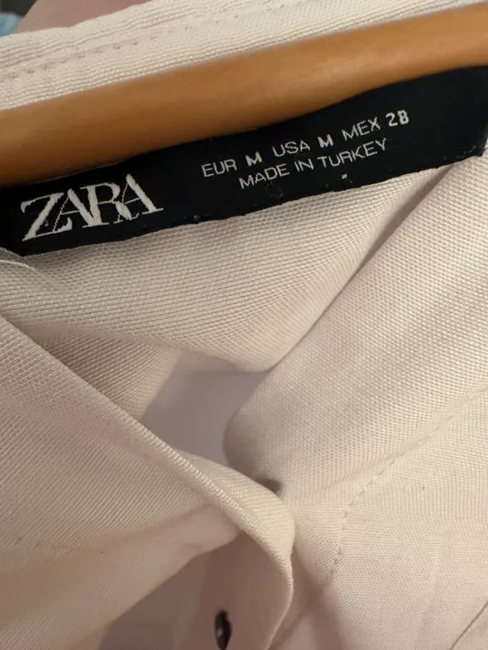 Chemise blanche détail manches - photo numéro 3
