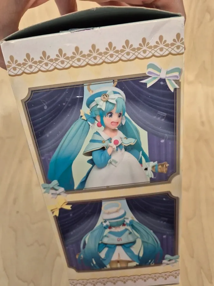 Figurine Hatsune Miku 2nd season Winter version - photo numéro 3