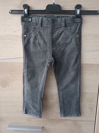 Jeans velours tape à l'oeil 18 mois