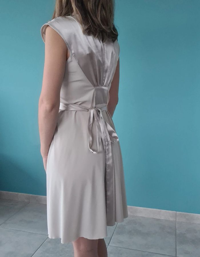 Robe en satin les petites bombe - photo numéro 2