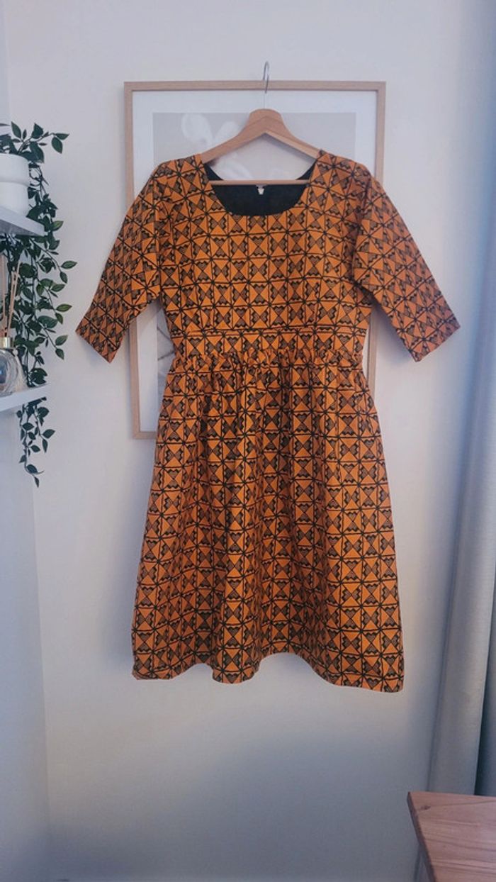 Robe mi-longue en wax - photo numéro 3