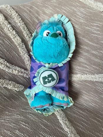 Peluche doudou 29cm Disney monstre et compagnie Sully avec couverture très bon état