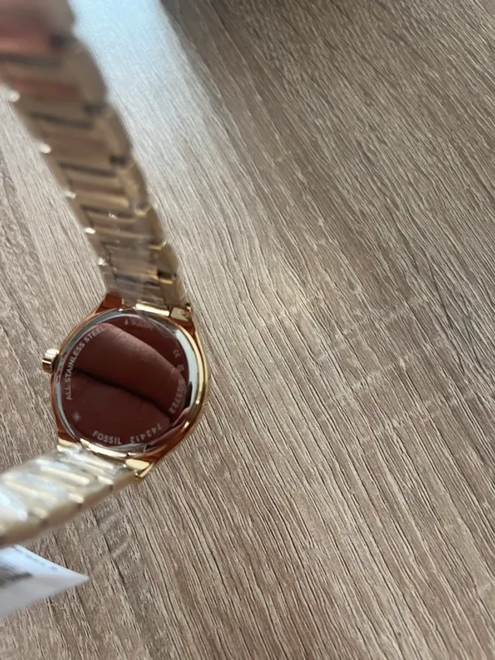Montre Femme Fossil neuve dorée 36mm - photo numéro 4