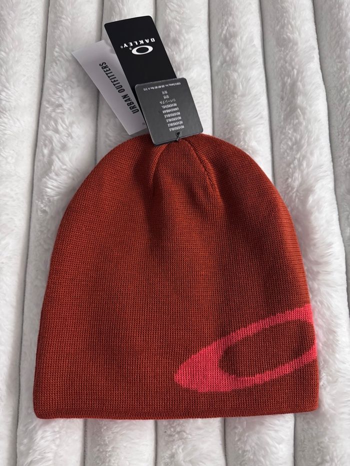 bonnet oakley rouge éclipse - photo numéro 4