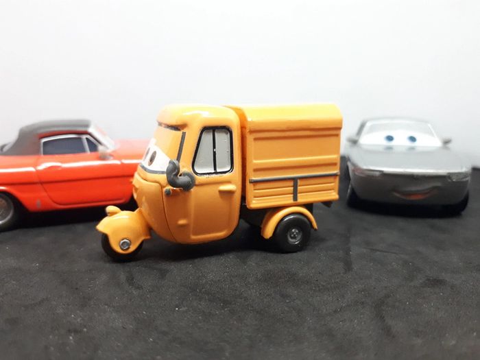 Lot véhicules Disney cars métallique - photo numéro 5