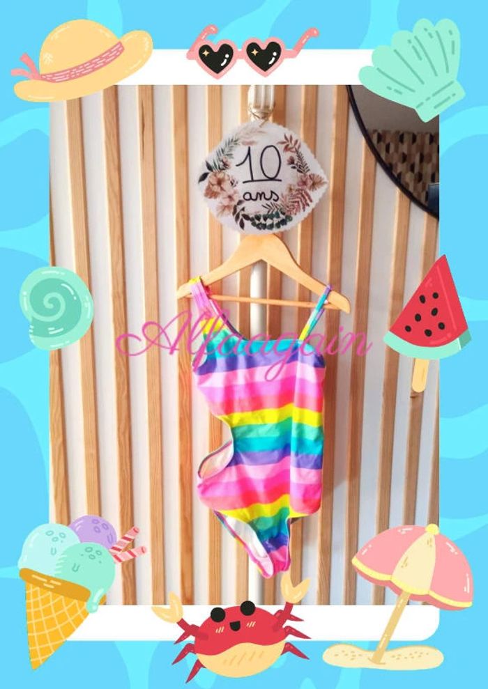 Maillot de bain coloré neuf 10ans