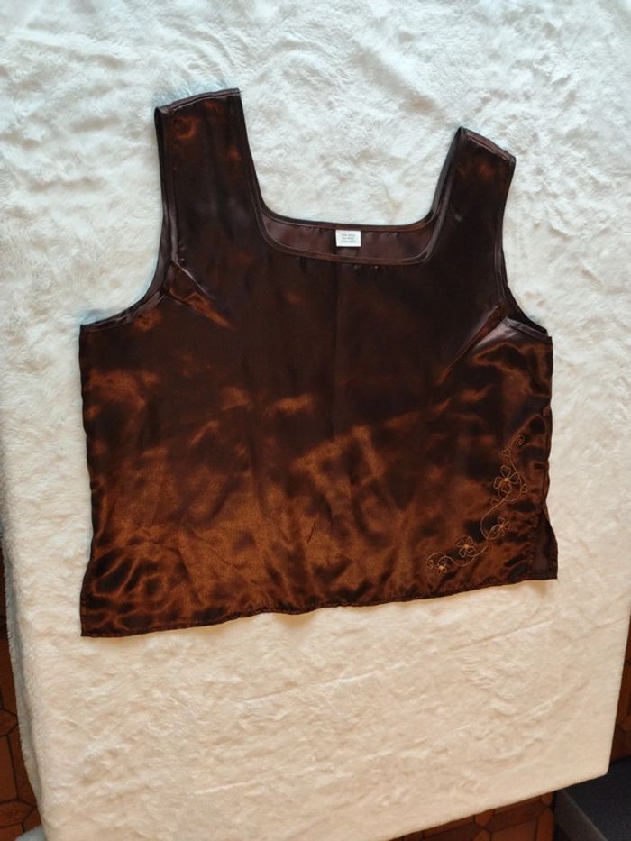 Débardeur femme en soi couleur marron avec motif fleur design taille 50/52 - photo numéro 8