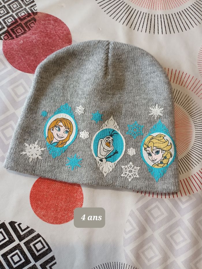 Bonnet Reine des neiges taille 4 ans