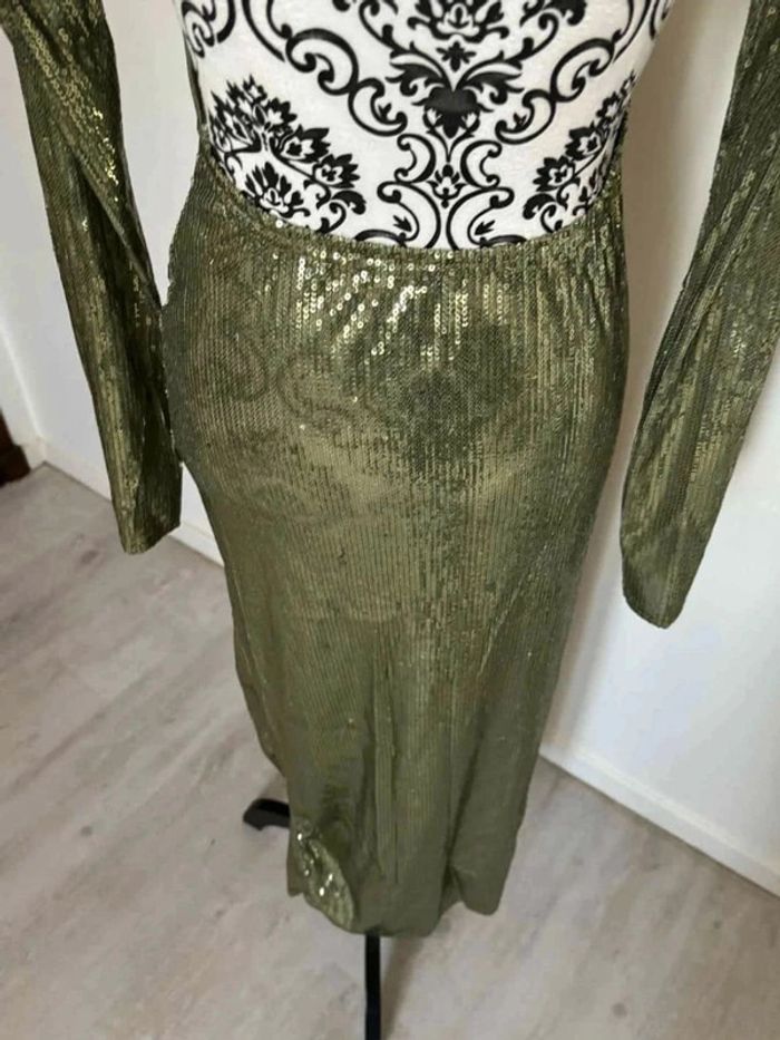 Robe de soirée verte toute en sequin - photo numéro 5