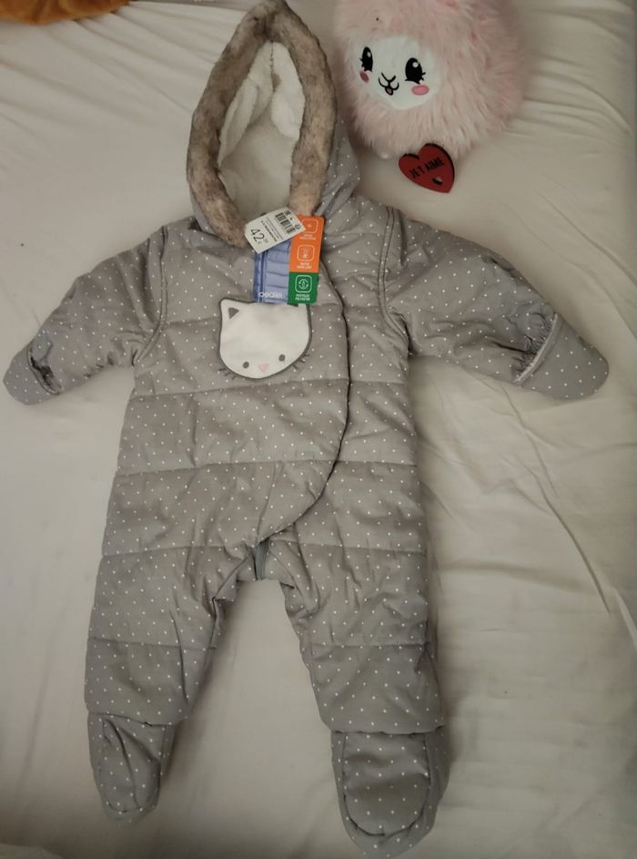 Combinaison neuve 6-12 mois Okaïdi