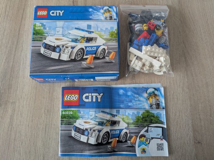 Lego city 60239 la voiture de patrouille de la police - photo numéro 3