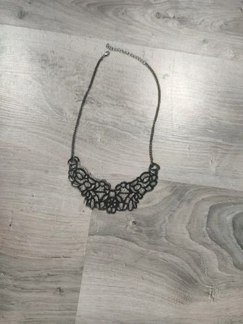 Collier fantaisie
