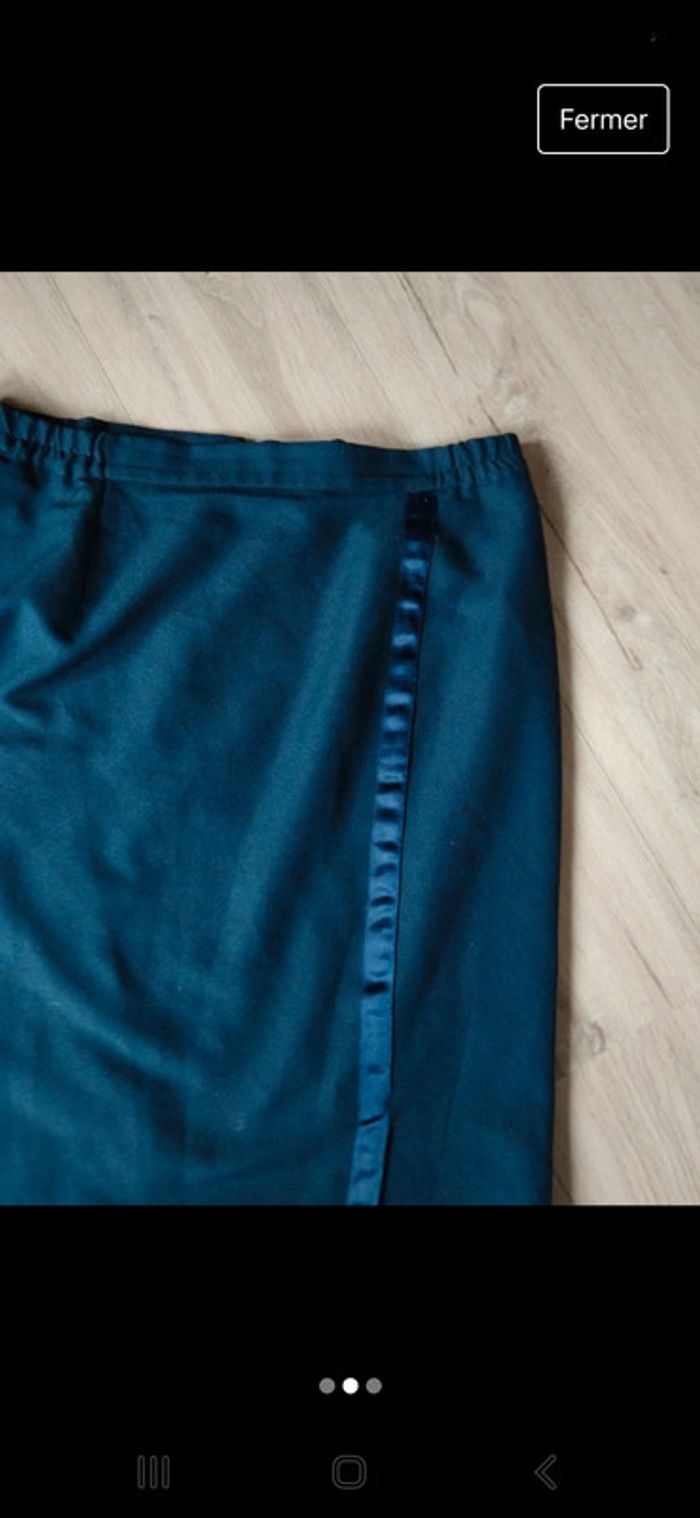 Superbe jupe mi long type crayon taille 54 bleu marine - photo numéro 2