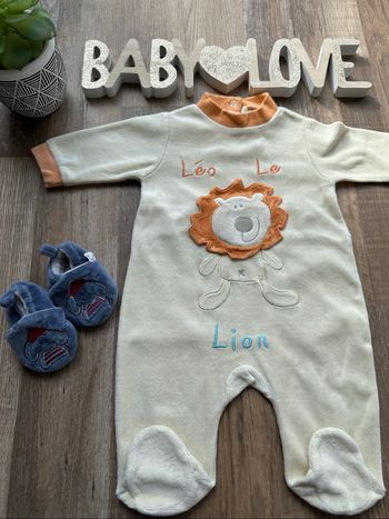 - Pyjama Tout simplement - 1 mois - Très bon état