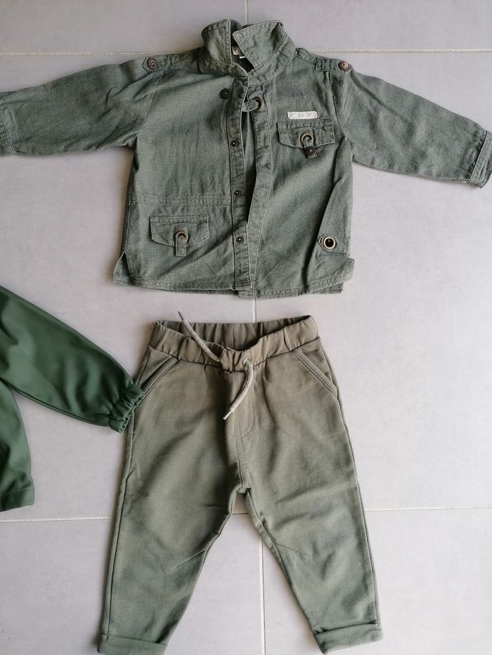 Lot 9 vêtements garçon 12 mois - photo numéro 3