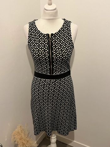 Robe à motif noir blanc Promod XS comme neuve