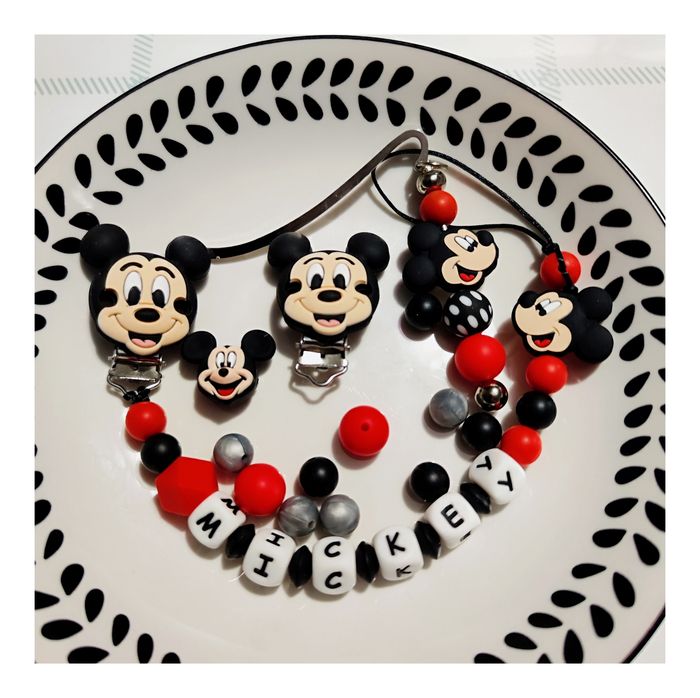 Attache tétine à personnaliser