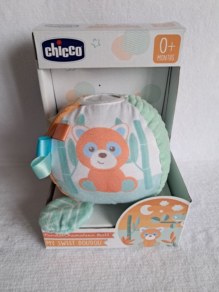 Balle d'éveil chicco taille +0mois